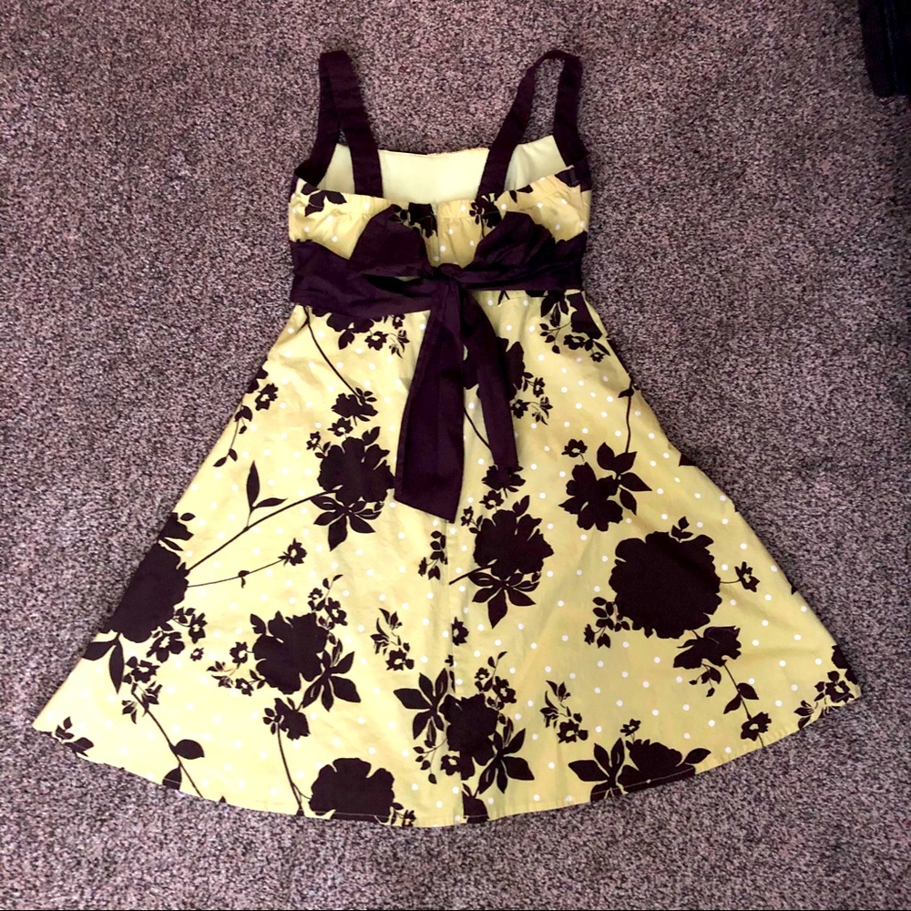 Spring/Summer Dress - Picture 2 of 6